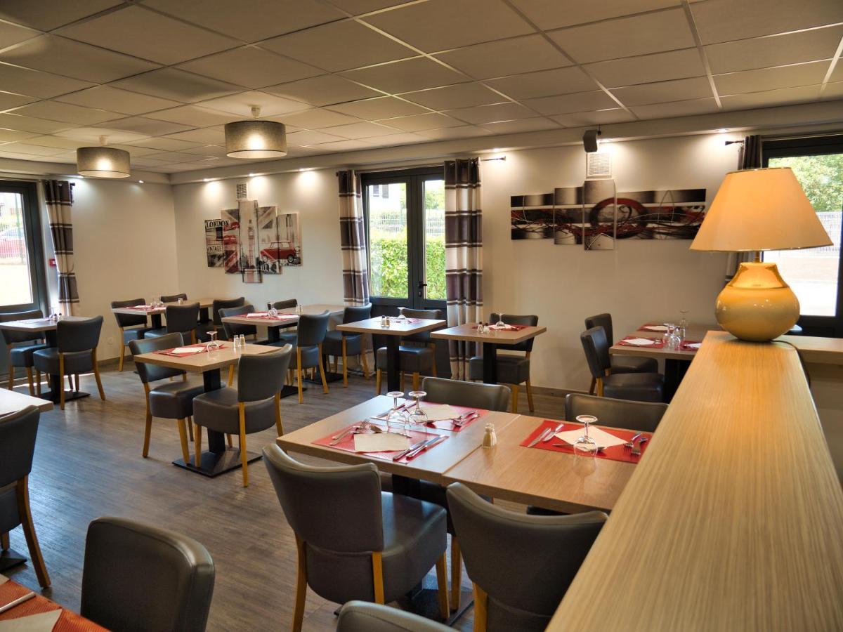 Contact Hotel Restaurant La Chaumiere Entre Orgeval Et Flins A13 Sortie 8 Les Mureaux Exterior foto
